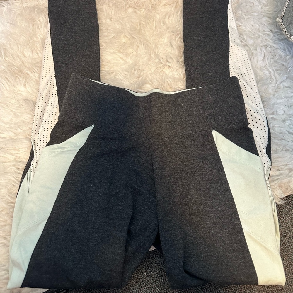 ⭐️ 3 for $20 SALE VS Pink leggings